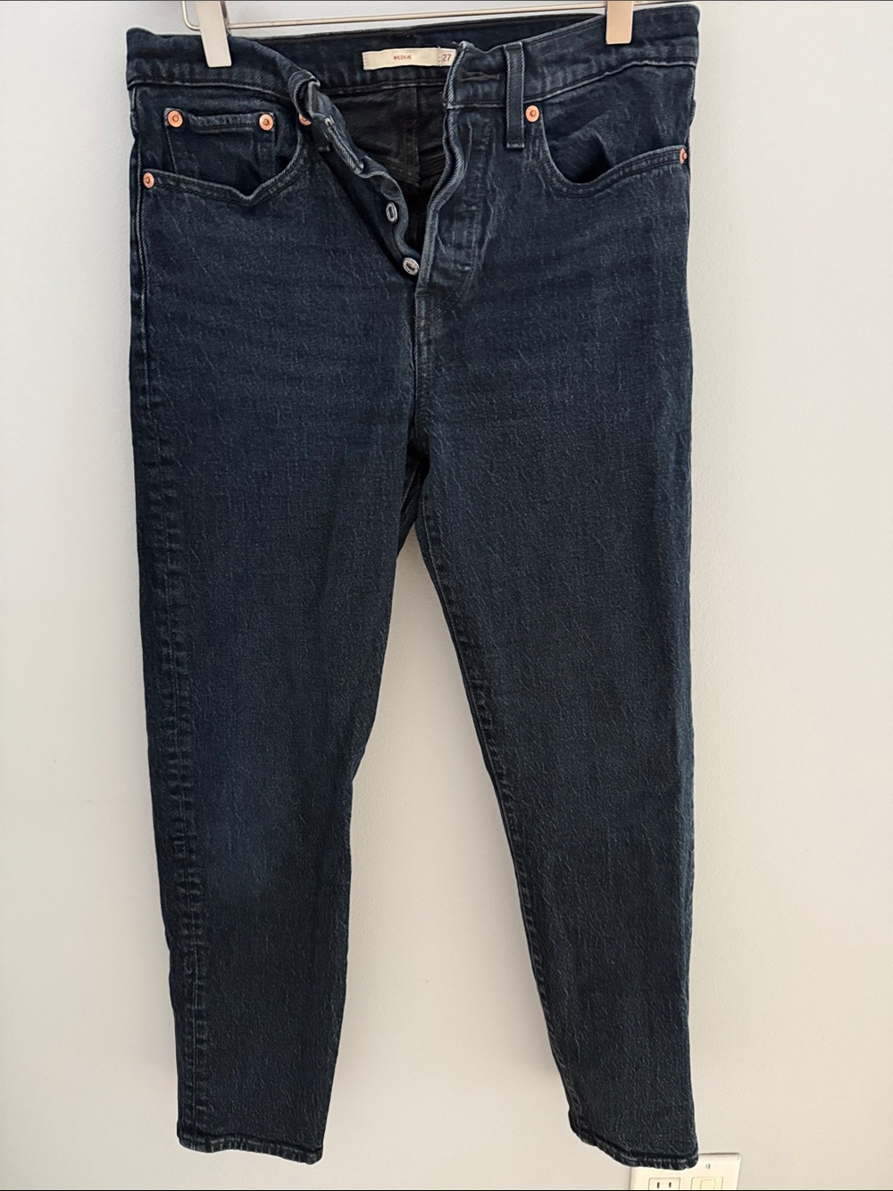 Women's Wedgie Straight Ankle Jeans